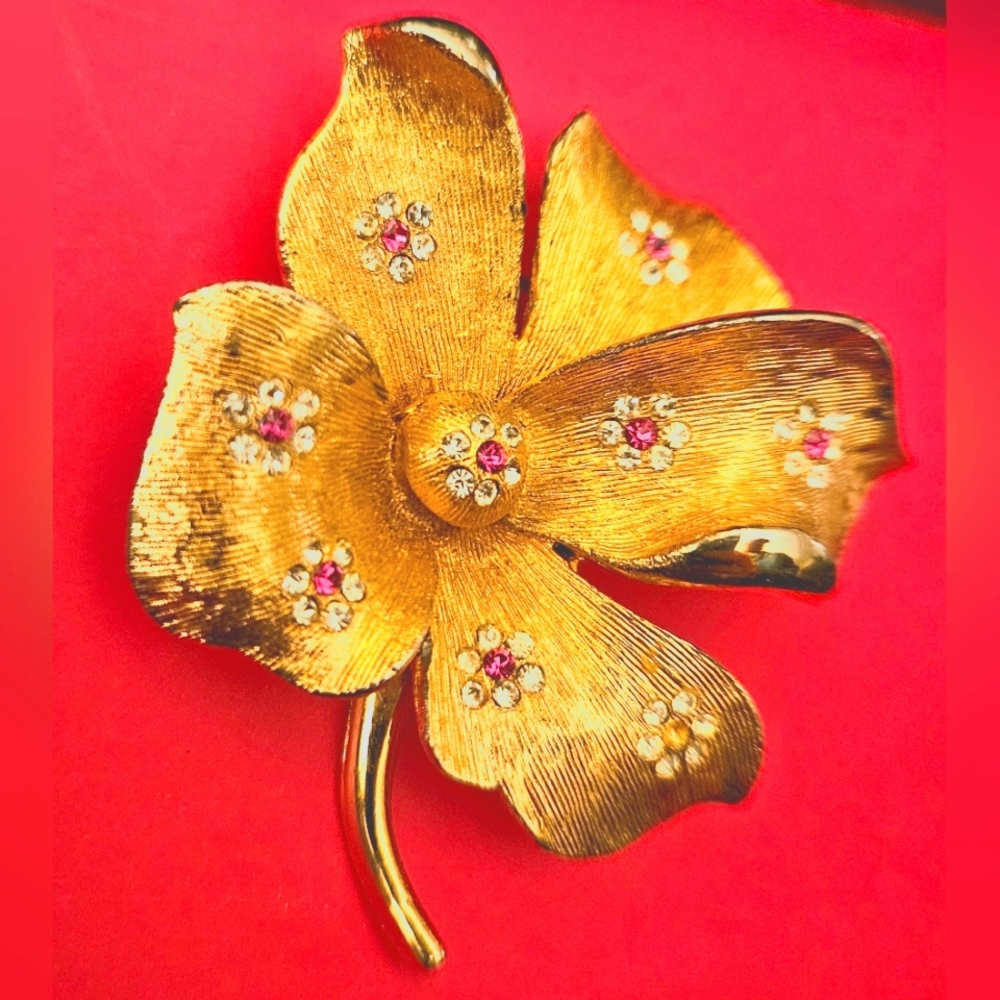 1950s Gold Brooch BSK Mark Jewelry Vintage Brushed Gold Brooch Pink Diamond